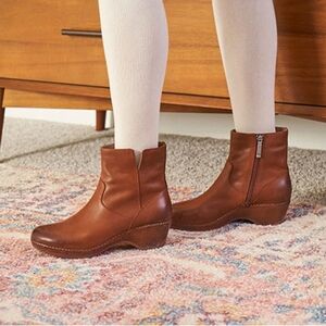 DANSKO MEGHAN SADDLE BURNISHED - WOMENS Bootie size 39